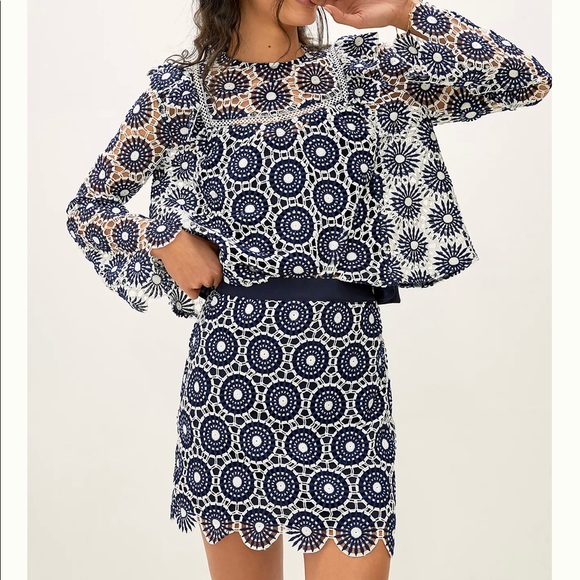 Anthropologie En Saison  embroidered long sleeve crochet set. Per - Picture 8 of 8